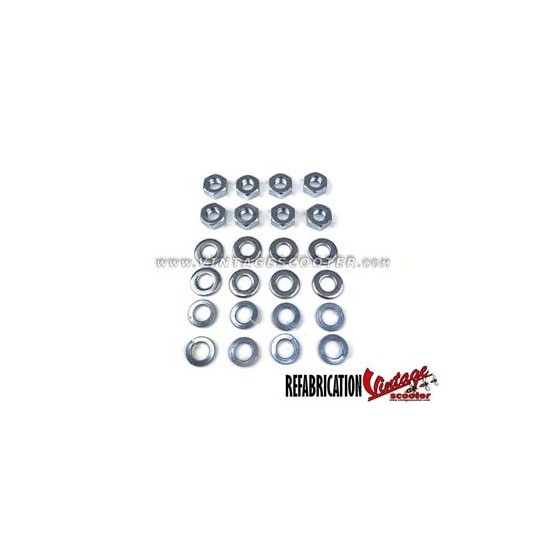 Jeu de 8 écrous de carters M 7mm clef de 12mm ACMA 1954-58 / 150 GL